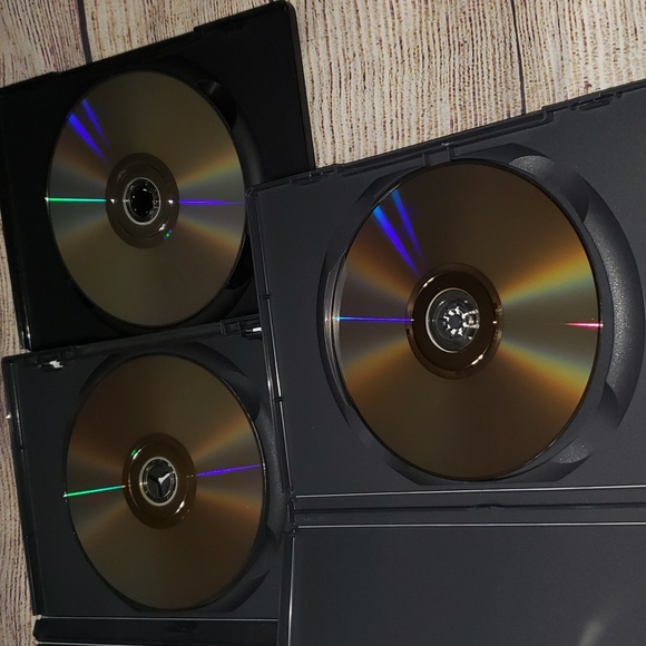 Multiple DVD's - Picture 3 of 6